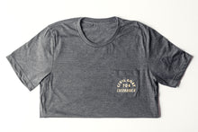 CREST POCKET TEE